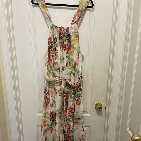Floral Sleeveless Maxi Dress - Picture 1 of 4